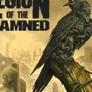 Le texte musical MOUNTAIN WOLVES UNDER A CRESCENT MOON de LEGION OF THE DAMNED est également présent dans l'album Ravenous plague (2014)