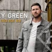 Le texte musical IN A TRUCK RIGHT NOW de RILEY GREEN est également présent dans l'album In a truck right now (2018)