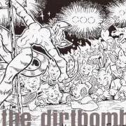 Le texte musical ARMAGEDDON DOUBLE FEATURE (LOVESICK BLUES #4) de THE DIRTBOMBS est également présent dans l'album Horndog fest (1998)