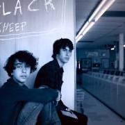 Le texte musical LULLABY de NAT & ALEX WOLFF est également présent dans l'album Black sheep (2011)