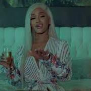 Le texte musical MY TYPE de SAWEETIE est également présent dans l'album Icy (2019)