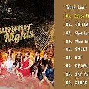 Le texte musical SAY YES de TWICE est également présent dans l'album Summer nights (2018)