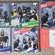 Le texte musical WISHING de TWICE est également présent dans l'album Bdz (2018)