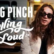 Le texte musical SO CLOSE (GO GHOST) de YUNG PINCH est également présent dans l'album Back 2 the beach (2020)