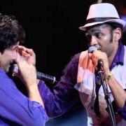 Le texte musical UN PEDAZO DE TI (EN VIVO) de DESCEMER BUENO est également présent dans l'album Descemer bueno y jorge villamizar en la habana (en vivo) (2019)