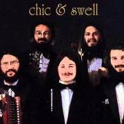 Le texte musical LES TROIS CAPITAINES de LA BOTTINE SOURIANTE est également présent dans l'album Chic & swell (1982)