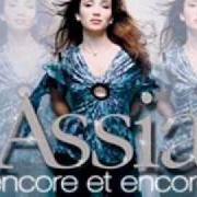 Le texte musical P'TIT BOUT de ASSIA est également présent dans l'album Encore et encore (2005)