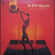 Le texte musical BLAZING APOSTLES de BE BOP DELUXE est également présent dans l'album Sunburst finish