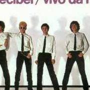 Le texte musical SUPERMARKET de DECIBEL est également présent dans l'album Vivo da re (1980)