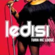 Le texte musical I NEED LOVE de LEDISI est également présent dans l'album Turn me loose (2009)