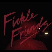 Le texte musical BROKEN SLEEP de FICKLE FRIENDS est également présent dans l'album Broken sleep (2018)