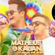 Le texte musical NINGUÉM BEIJA ELA (PIJAMA) AO VIVO de MATHEUS & KAUAN est également présent dans l'album 10 anos na praia (ao vivo) (2020)