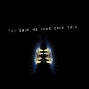Le texte musical HOLDING ON de JAMES VINCENT MCMORROW est également présent dans l'album True care (2017)