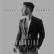Le texte musical TE EXTRAÑO de JOE BLANDINO est également présent dans l'album Gente normal