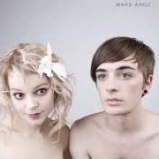 Le texte musical MONSTERS UNDER MY BED de MARS ARGO est également présent dans l'album Technology is a dead bird (2009)