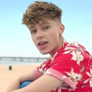 Le texte musical SAY SOMETHING TO ME de HRVY est également présent dans l'album Holiday (2017)