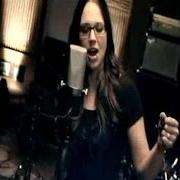 Le texte musical THERE'S A REASON de STEFANIE HEINZMANN est également présent dans l'album Roots to grow (2009)