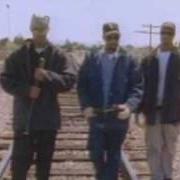 Le texte musical 44 WAYS de DRS est également présent dans l'album Gangsta lean (1993)