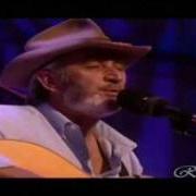 Le texte musical I'LL NEVER NEED ANOTHER YOU de DON WILLIAMS est également présent dans l'album Cafe carolina (1984)