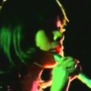 Le texte musical SING ALONG (SAD SONG) de DONNA SUMMER est également présent dans l'album Lady of the night (1974)
