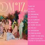 Le texte musical EYES de IZ*ONE est également présent dans l'album Bloomiz (2020)