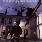 Le texte musical ROCK BOTTOM de DICKEY BETTS est également présent dans l'album Pattern disruptive (2013)