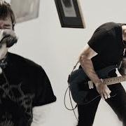 Le texte musical DEAD WRONG de NOTHING,NOWHERE. est également présent dans l'album Cult classic (2024)