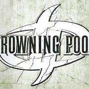 Le texte musical OVER MY HEAD de DROWNING POOL est également présent dans l'album Drowning pool (2010)