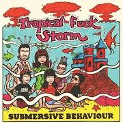 Le texte musical ASPIRIN (SLIGHT RETURN) de TROPICAL FUCK STORM est également présent dans l'album Submersive behaviour (2023)