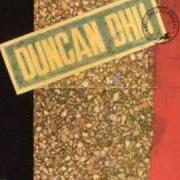 Le texte musical AL CAER LA NOCHE de DUNCAN DHU est également présent dans l'album Grabaciones olvidadas (1989)