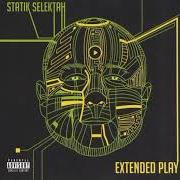 Le texte musical 100 STACKS de STATIK SELEKTAH est également présent dans l'album Extended play (2013)