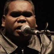 Le texte musical DJäRIMIRRI de GEOFFREY GURRUMUL YUNUPINGU est également présent dans l'album Gurrumul (2008)