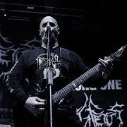 Le texte musical SEETHING WITH DISDAIN de DYING FETUS est également présent dans l'album Wrong one to fuck with (2017)