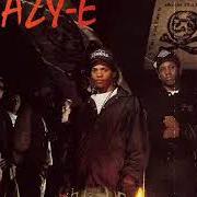 Le texte musical BOYZ N THE HOOD (REMIX) de EAZY-E est également présent dans l'album Eazy duz it (1988)