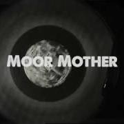 Le texte musical COLD CASE de MOOR MOTHER est également présent dans l'album Analog fluids of sonic black holes (2019)