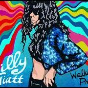 Le texte musical P - TOWN de LILLY HIATT est également présent dans l'album Walking proof (2020)