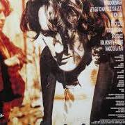 Le texte musical LE TANGO DE LA PEAU de ARNO est également présent dans l'album Charlatan (1988)