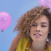 Le texte musical BEAUTIFUL PEOPLE de ANDREYA TRIANA est également présent dans l'album Life in colour (2019)