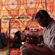 Le texte musical IMIDIWAN MA TENNAM de TINARIWEN est également présent dans l'album Tassili (2011)