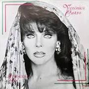 Le texte musical ME FALTAS de VERÓNICA CASTRO est également présent dans l'album Mi pequeña soledad (1990)
