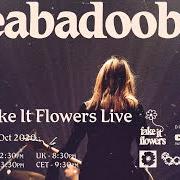Le texte musical TOGETHER de BEABADOOBEE est également présent dans l'album Fake it flowers (2020)
