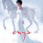 Le texte musical JOURNEY OF THE  ANGELS de ENYA est également présent dans l'album And winter came (2008)