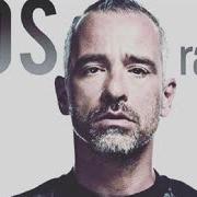 Le texte musical IN PRIMO PIANO de EROS RAMAZZOTTI est également présent dans l'album Vita ce n'è (2018)