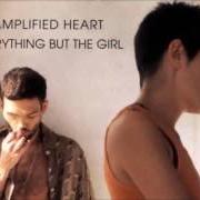 Le texte musical TWO STAR de EVERYTHING BUT THE GIRL est également présent dans l'album Amplified heart (1994)