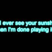 Le texte musical EVERY DOG HAS ITS DAY de FLOGGING MOLLY est également présent dans l'album Alive behind the green door (1997)