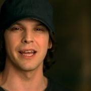 Le texte musical CRUSH de GAVIN DEGRAW est également présent dans l'album Chariot (2003)