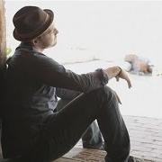 Le texte musical HEARTBREAK de GAVIN DEGRAW est également présent dans l'album Make a move (2013)