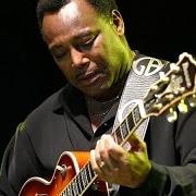 Le texte musical A TELEPHONE CALL AWAY de GEORGE BENSON est également présent dans l'album Songs and stories (2009)