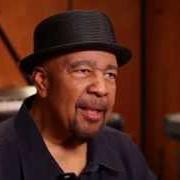 Le texte musical YOU NEVER KNOW de GEORGE DUKE est également présent dans l'album Dreamweaver (2013)