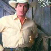 Le texte musical RHYTHM OF THE ROAD de GEORGE STRAIT est également présent dans l'album Number 7 (1986)